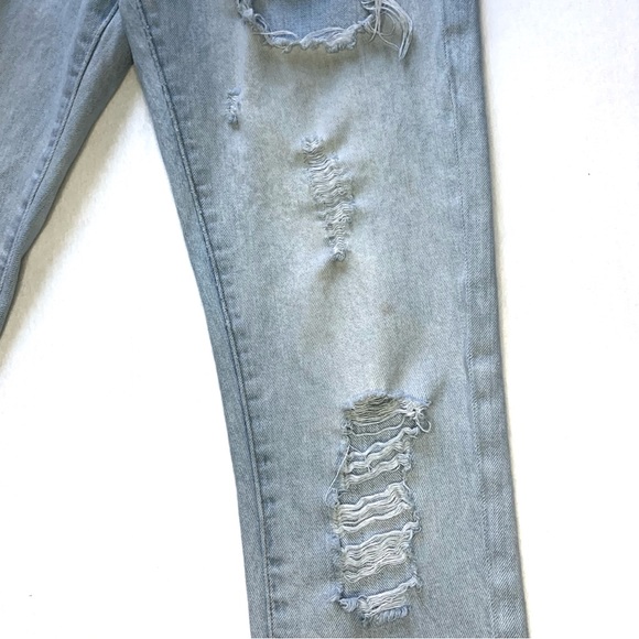 Vintage Sienna Cigarette Boyfriend Jean Cropped Length - Distressed Light Wash - Picture 9 of 9